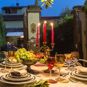 Villa La Dimora Dei Conti, Indulge In A Country With Jacuzzi Facing The Town!, Capannori